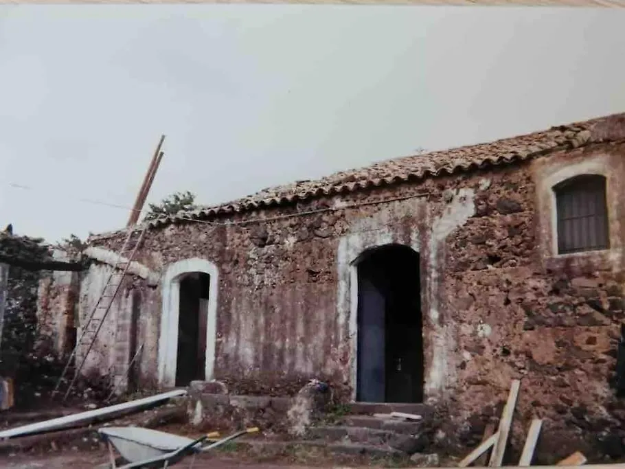 Casa Varanni Fleri Villa