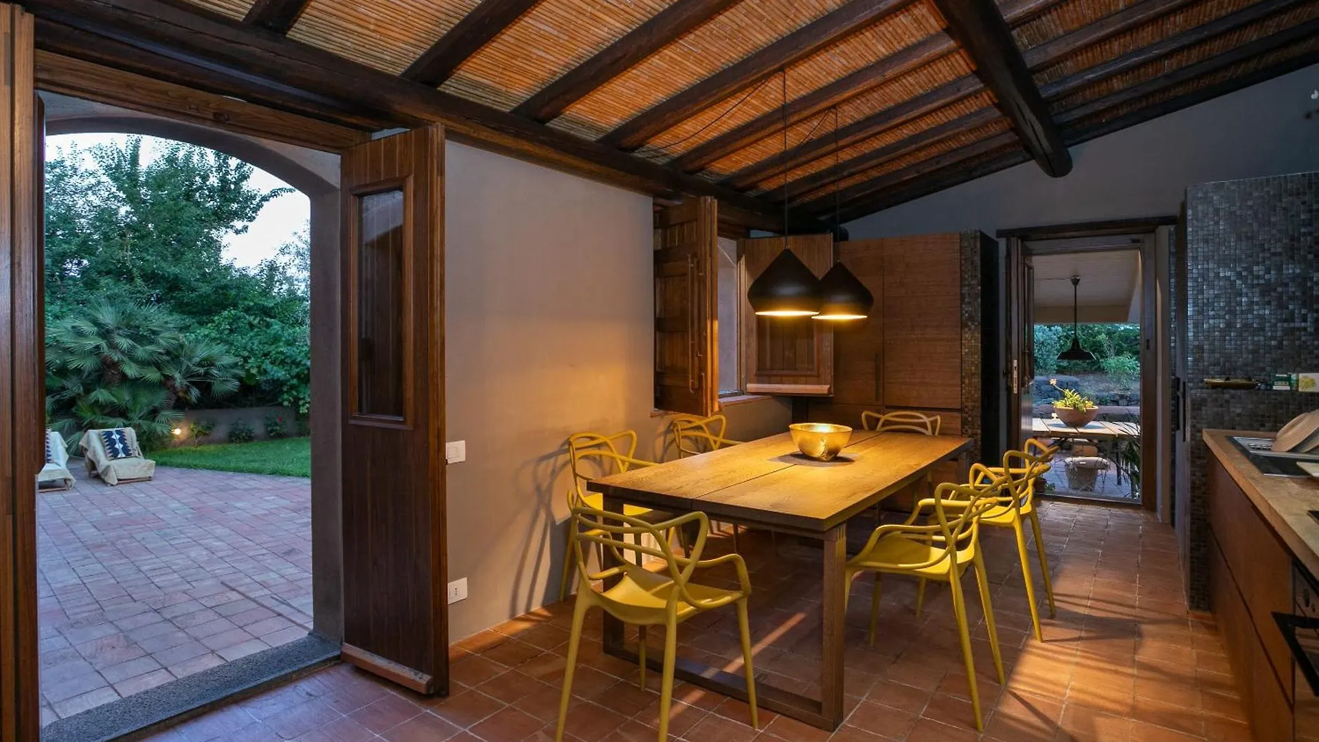 Casa Varanni Fleri 0*,